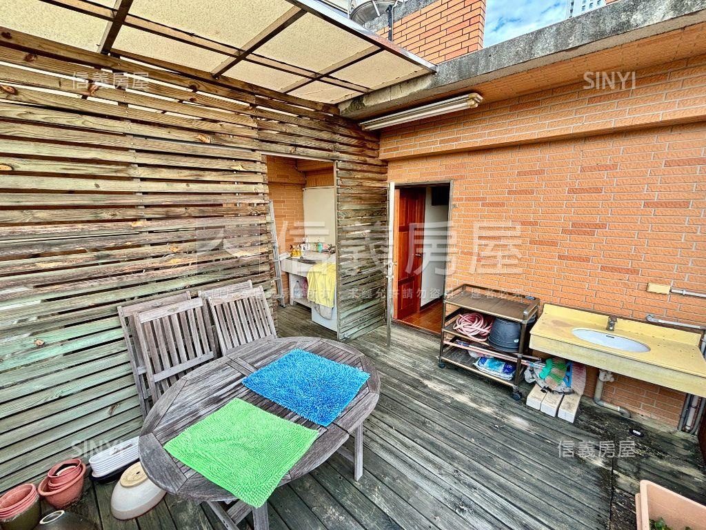 市政巴黎＞雙車位邊間別墅房屋室內格局與周邊環境