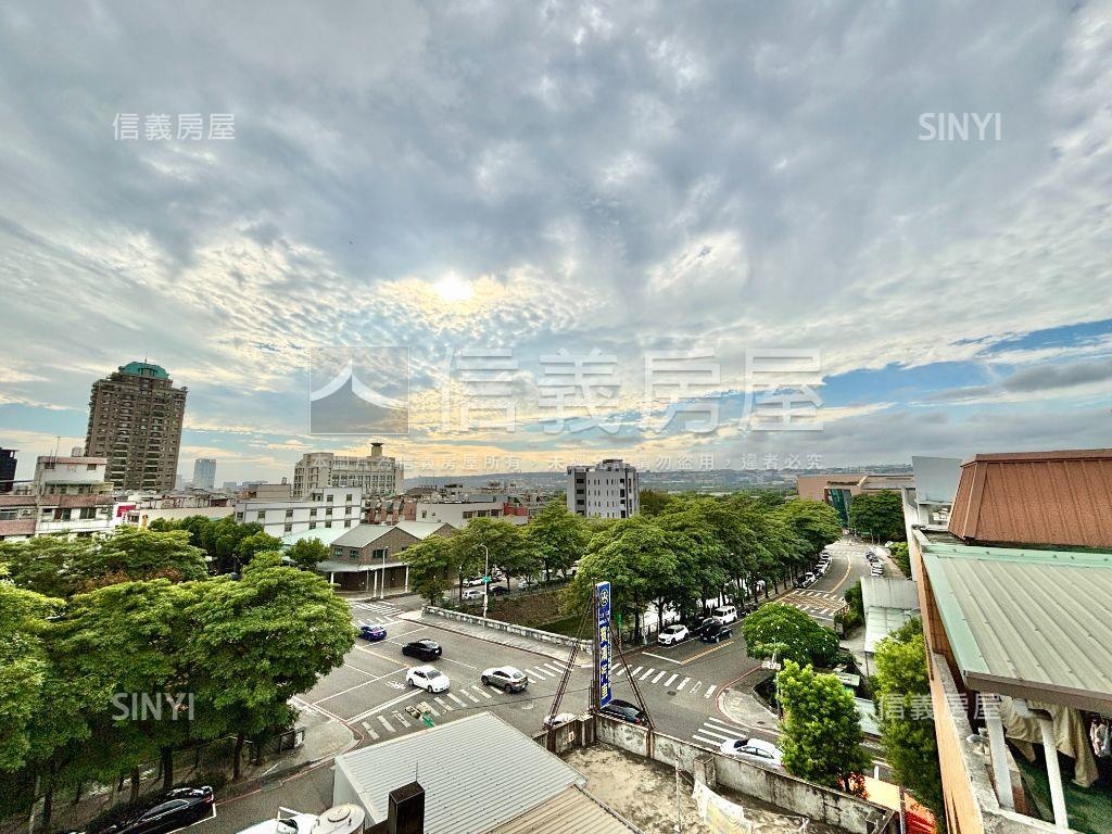 市政巴黎＞雙車位邊間別墅房屋室內格局與周邊環境