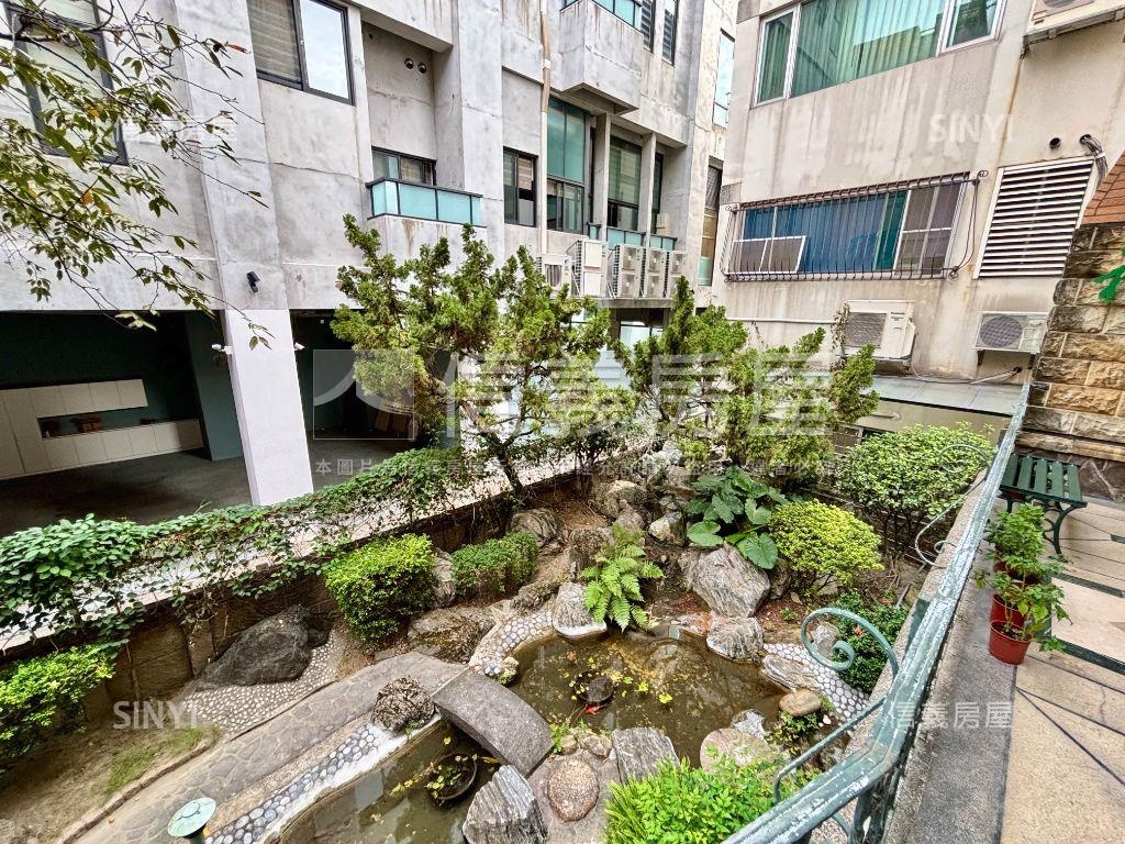 市政巴黎＞雙車位邊間別墅房屋室內格局與周邊環境