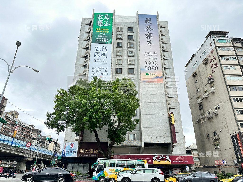 捷運中山國小採光美妝套房房屋室內格局與周邊環境