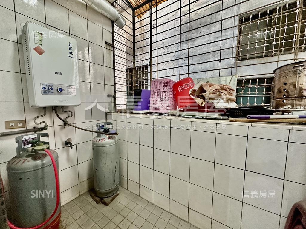 壽星街小資公寓２樓房屋室內格局與周邊環境