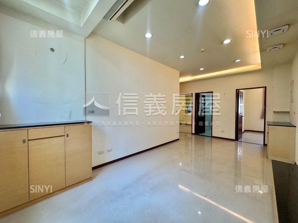 三房平面車位傑士堡房屋室內格局與周邊環境