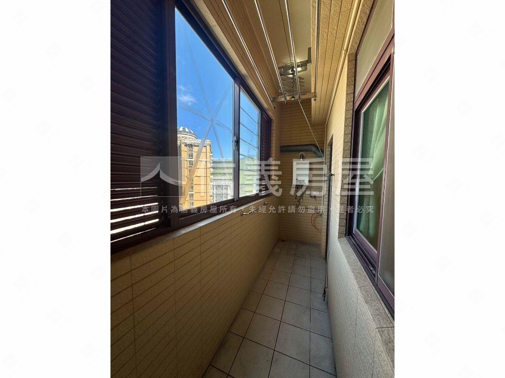 三房平面車位傑士堡房屋室內格局與周邊環境