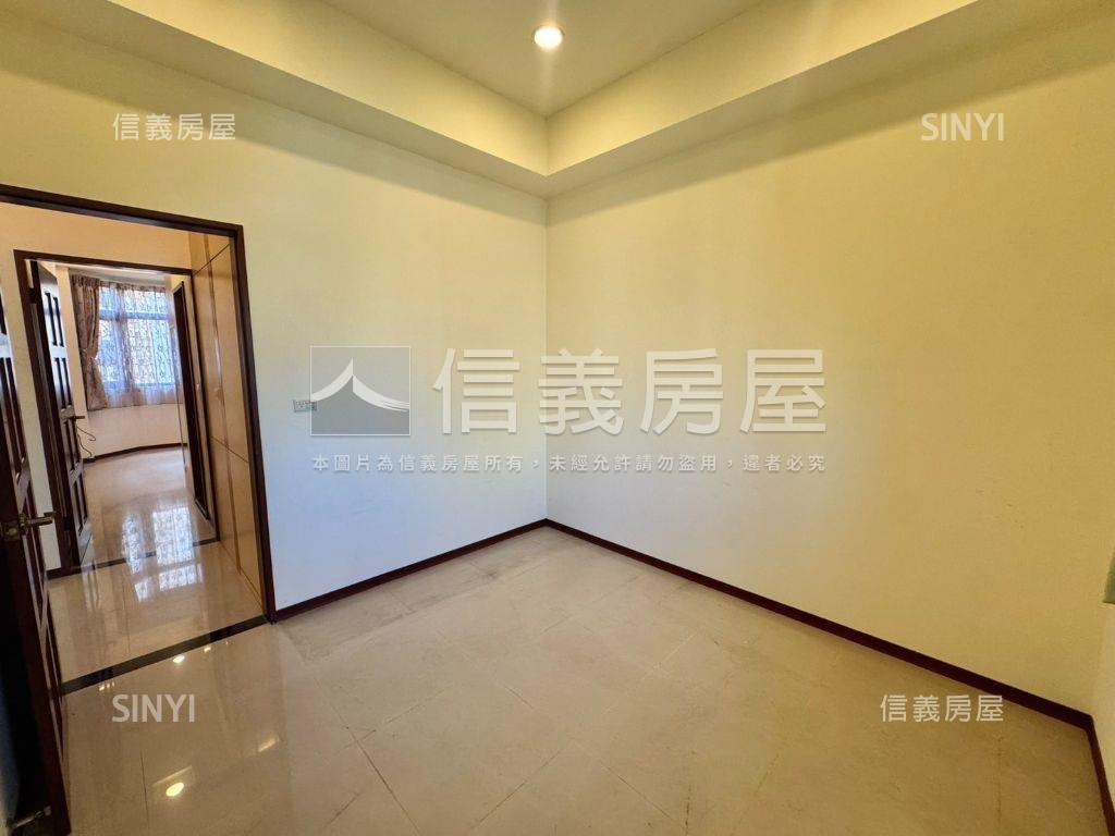 三房平面車位傑士堡房屋室內格局與周邊環境