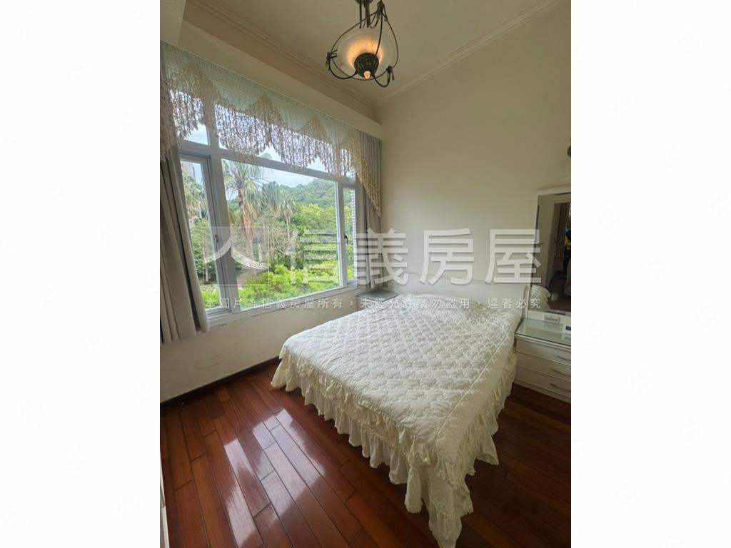 中庸一路亮麗美邸房屋室內格局與周邊環境
