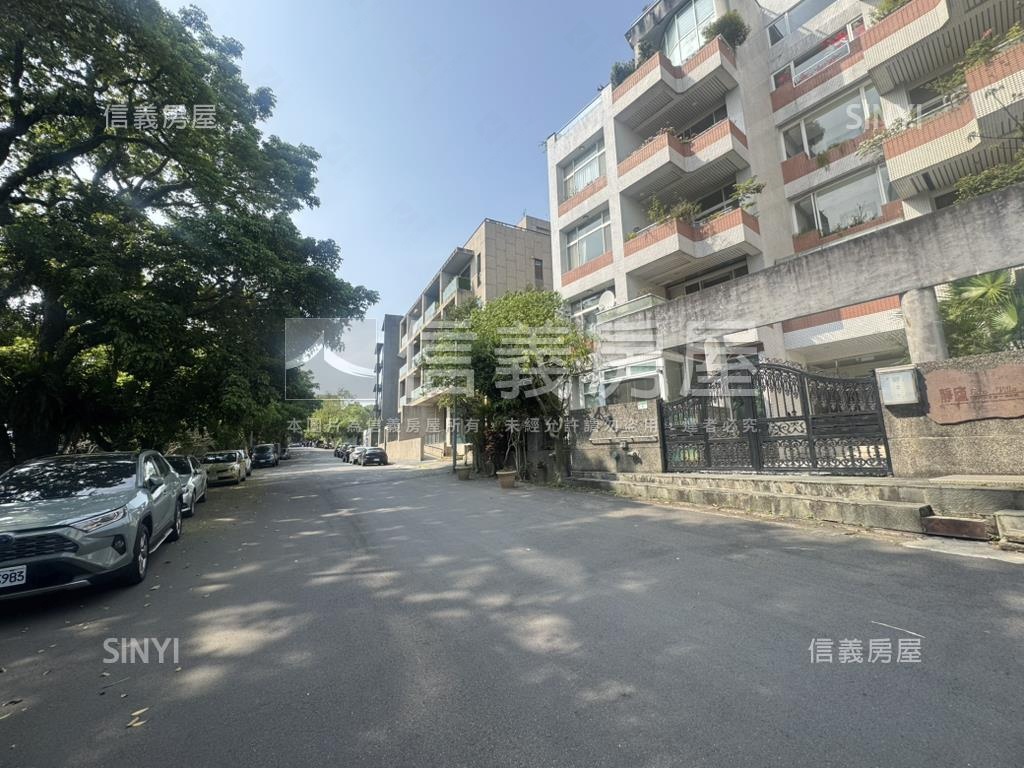 中庸一路亮麗美邸房屋室內格局與周邊環境
