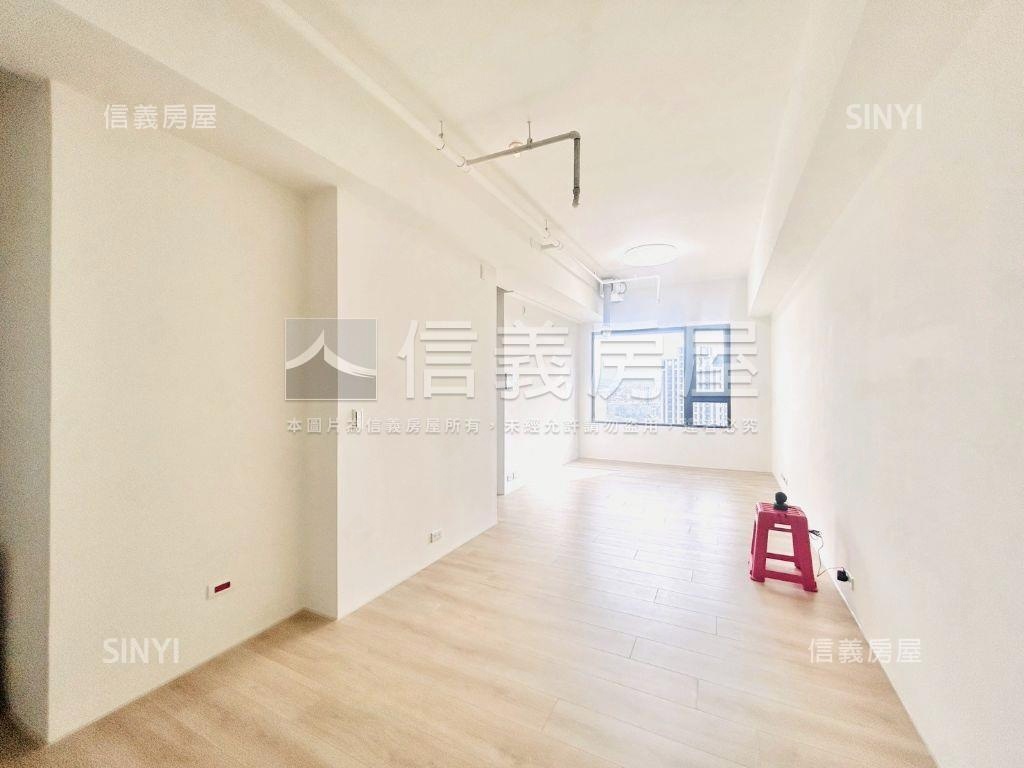 稀有朝西南上上謙三房平車房屋室內格局與周邊環境