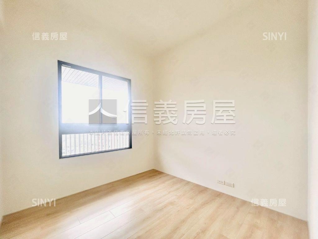 稀有朝西南上上謙三房平車房屋室內格局與周邊環境