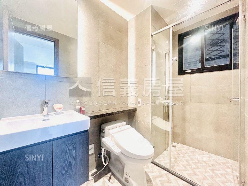 稀有朝西南上上謙三房平車房屋室內格局與周邊環境