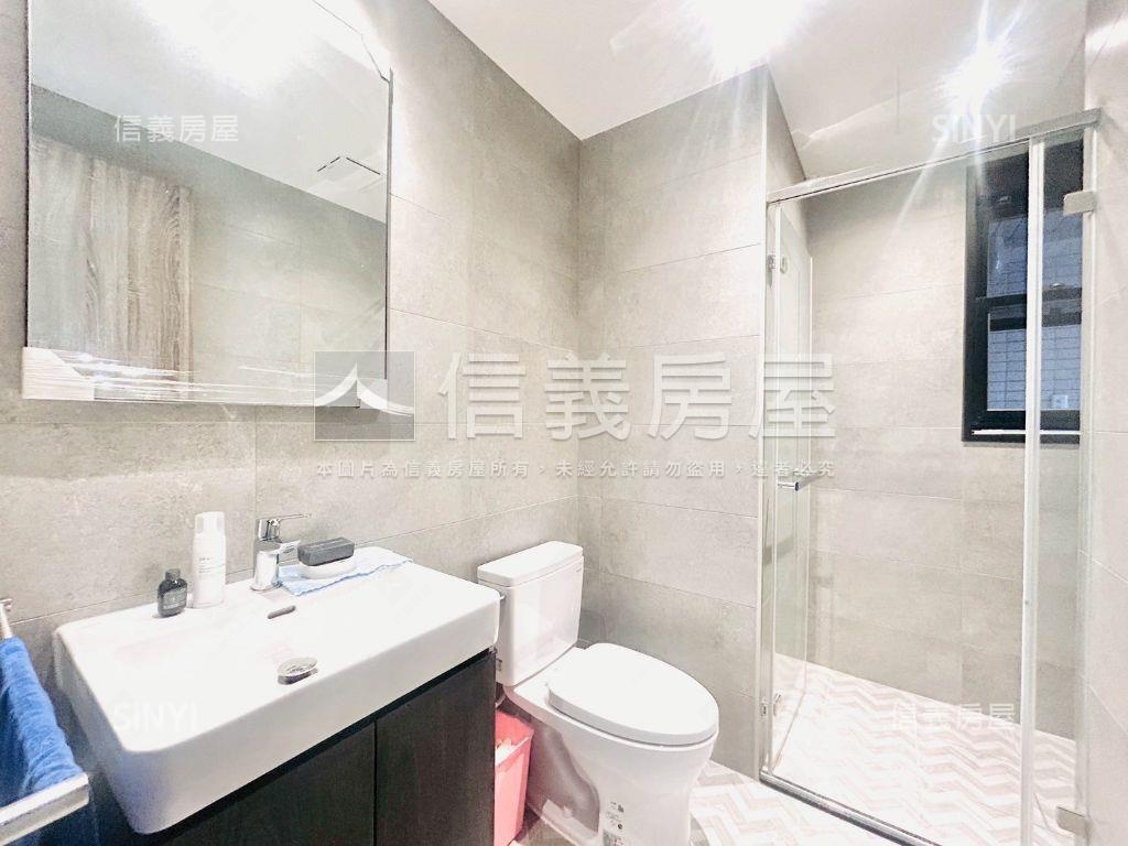 稀有朝西南上上謙三房平車房屋室內格局與周邊環境