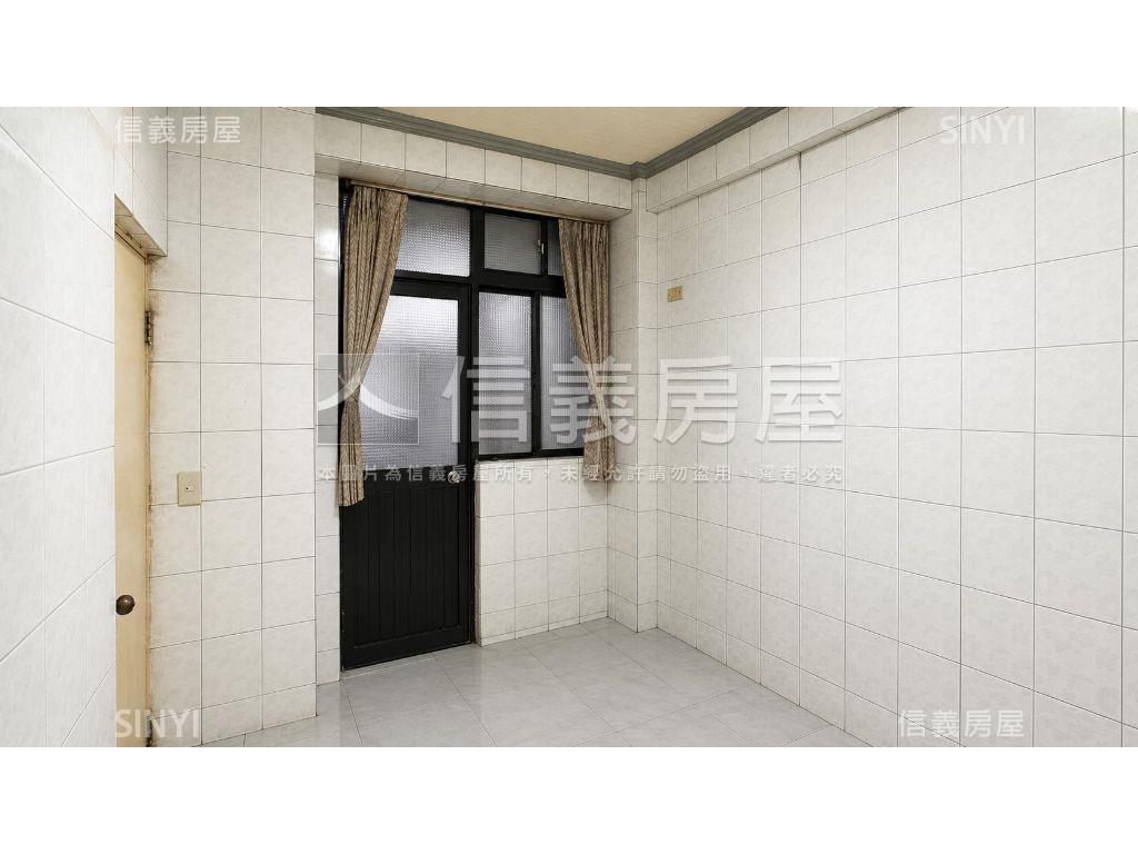 【近車站】免爬高三房美寓房屋室內格局與周邊環境