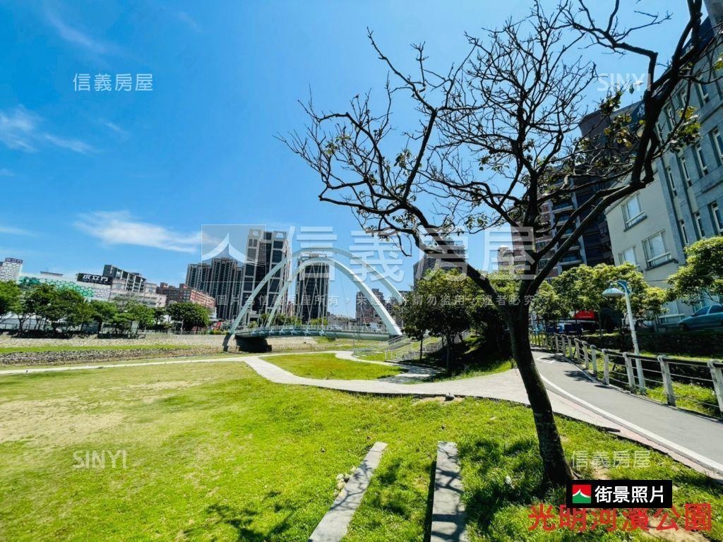 三奇六秀三房車位房屋室內格局與周邊環境