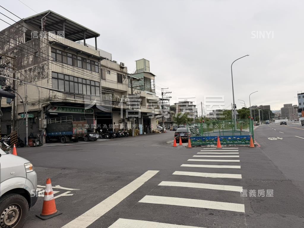 新樹路透天廠房房屋室內格局與周邊環境