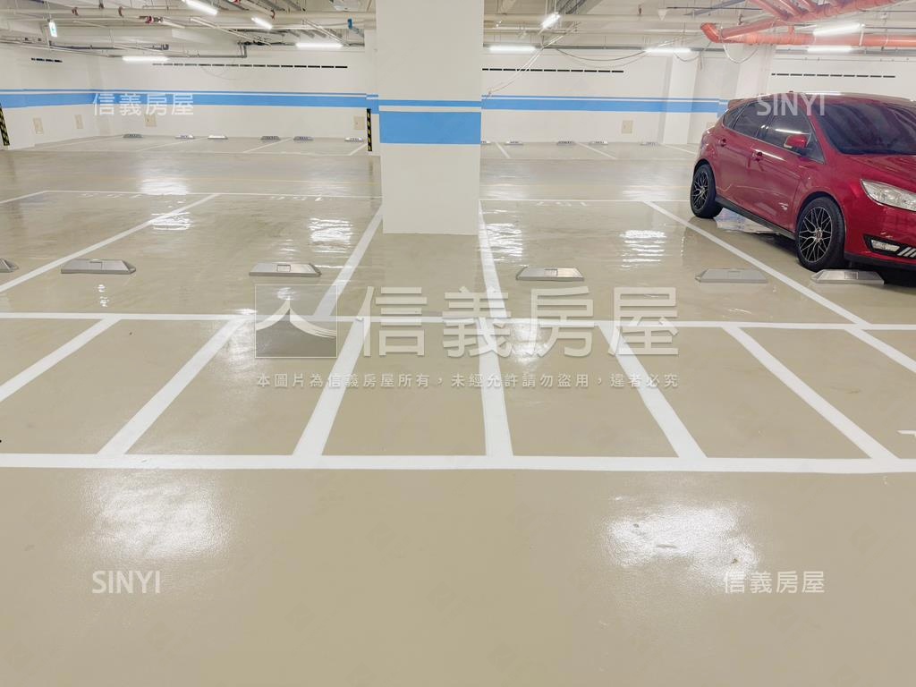 冠傑ＵＩ對望綠意２房平車房屋室內格局與周邊環境