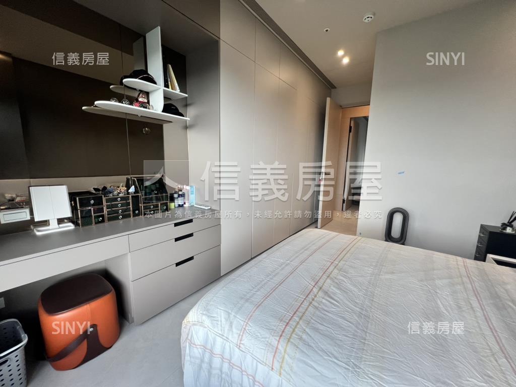 華固月河景觀三房車位房屋室內格局與周邊環境