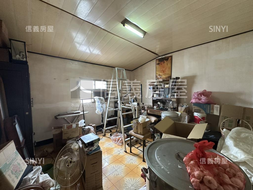 東區｜崇善車庫透天房屋室內格局與周邊環境