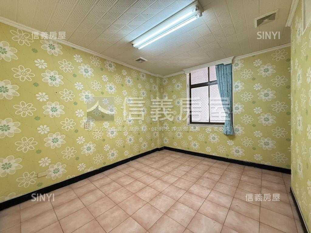 中華西街｜住商兩用金店面房屋室內格局與周邊環境