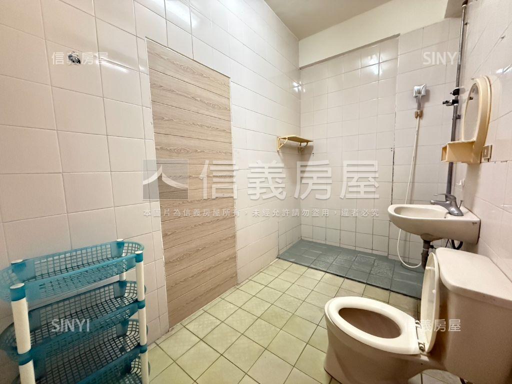 中華西街｜住商兩用金店面房屋室內格局與周邊環境