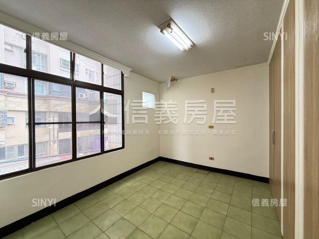 中華西街｜住商兩用金店面房屋室內格局與周邊環境