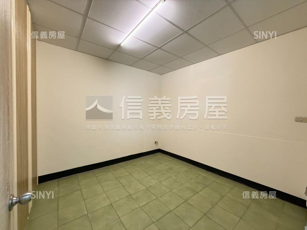 中華西街｜住商兩用金店面房屋室內格局與周邊環境