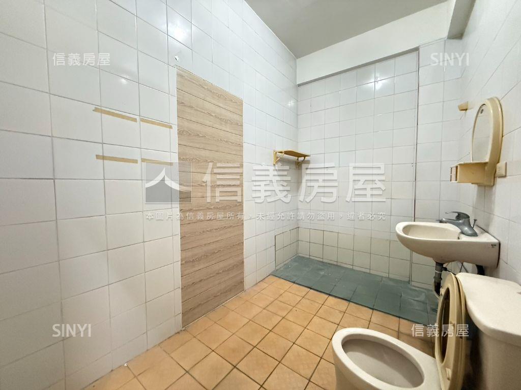 中華西街｜住商兩用金店面房屋室內格局與周邊環境