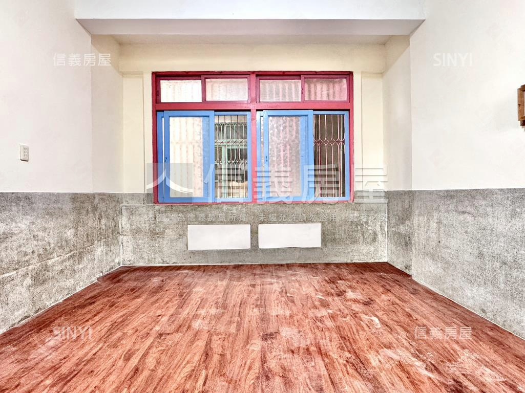 旗山老街旁翻新低總價透天房屋室內格局與周邊環境
