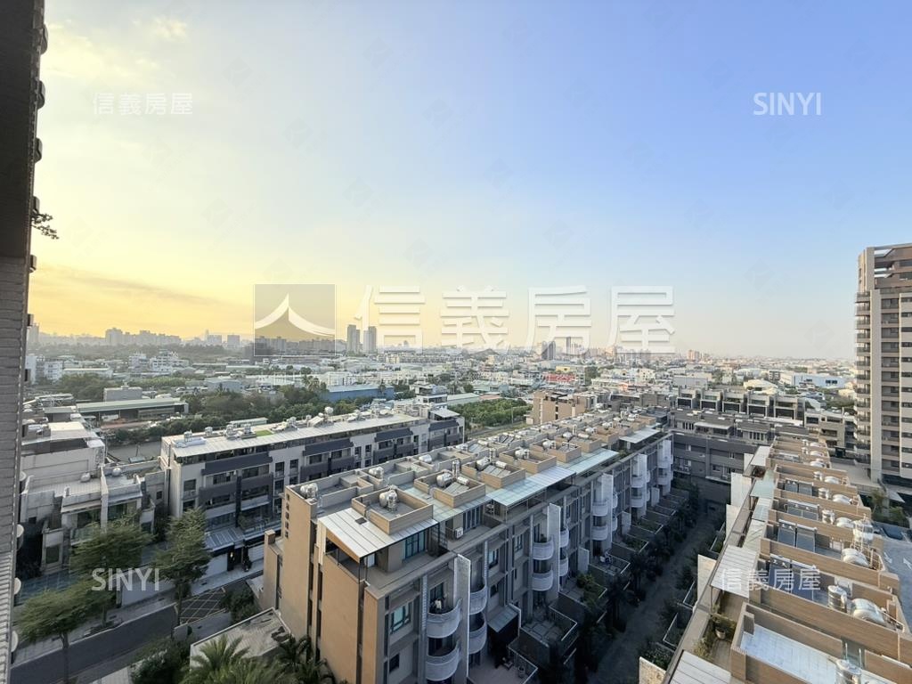 華友聯高樓亮美三房平車房屋室內格局與周邊環境