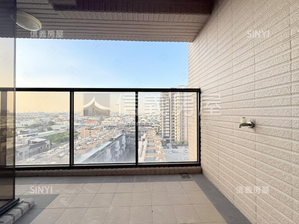 華友聯高樓亮美三房平車房屋室內格局與周邊環境