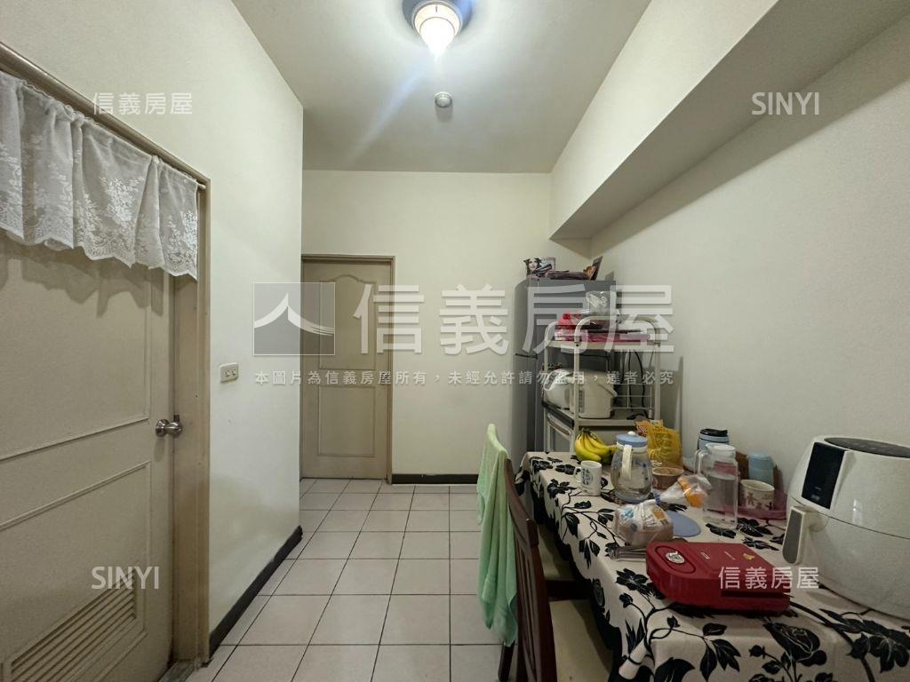 中國海便宜三房露台戶房屋室內格局與周邊環境