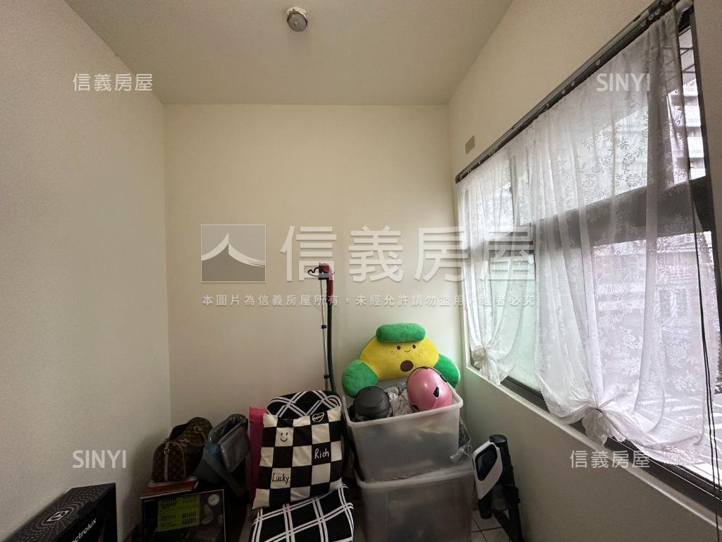 中國海便宜三房露台戶房屋室內格局與周邊環境