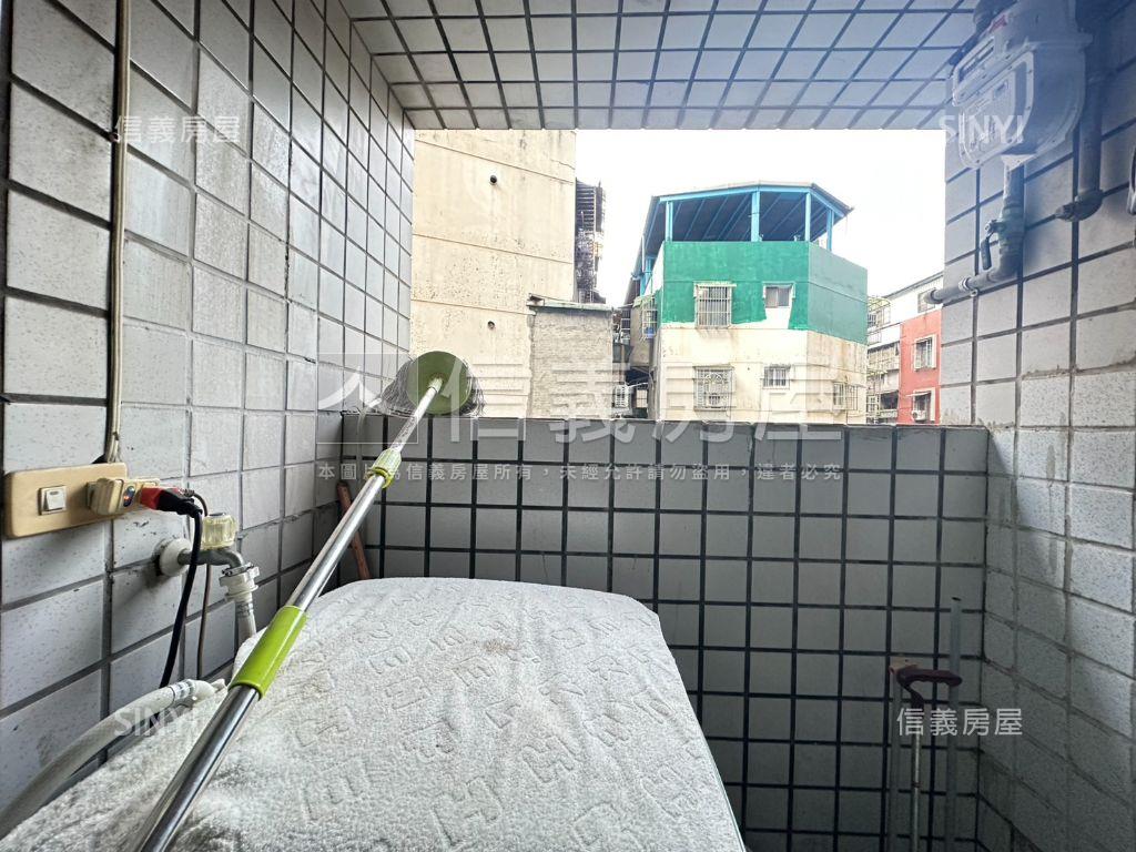 中國海便宜三房露台戶房屋室內格局與周邊環境