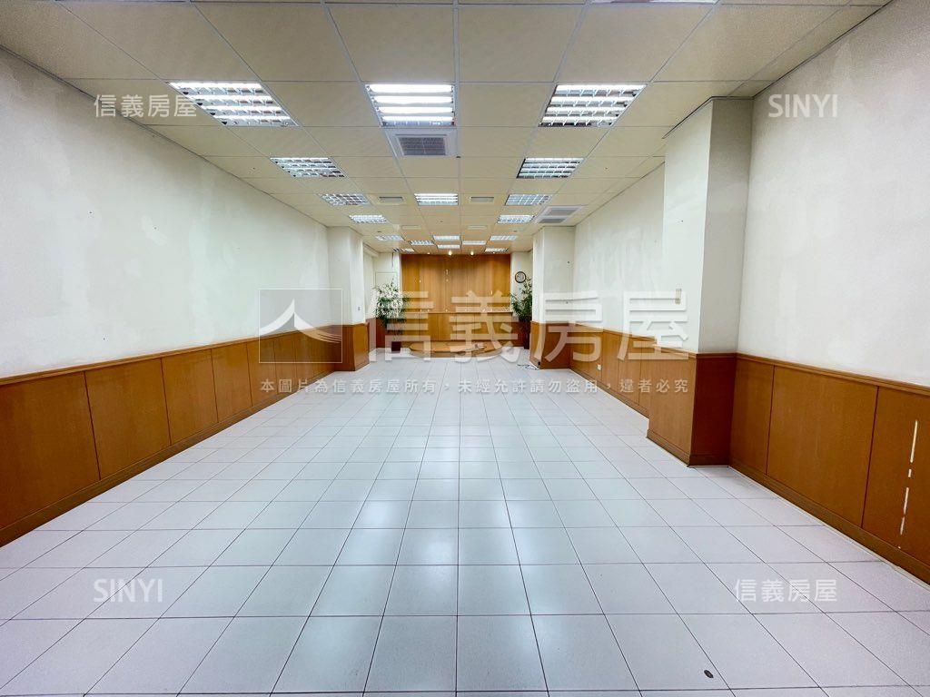 河堤公園大坪數店住房屋室內格局與周邊環境