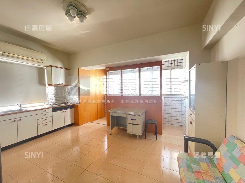 河堤公園大坪數店住房屋室內格局與周邊環境