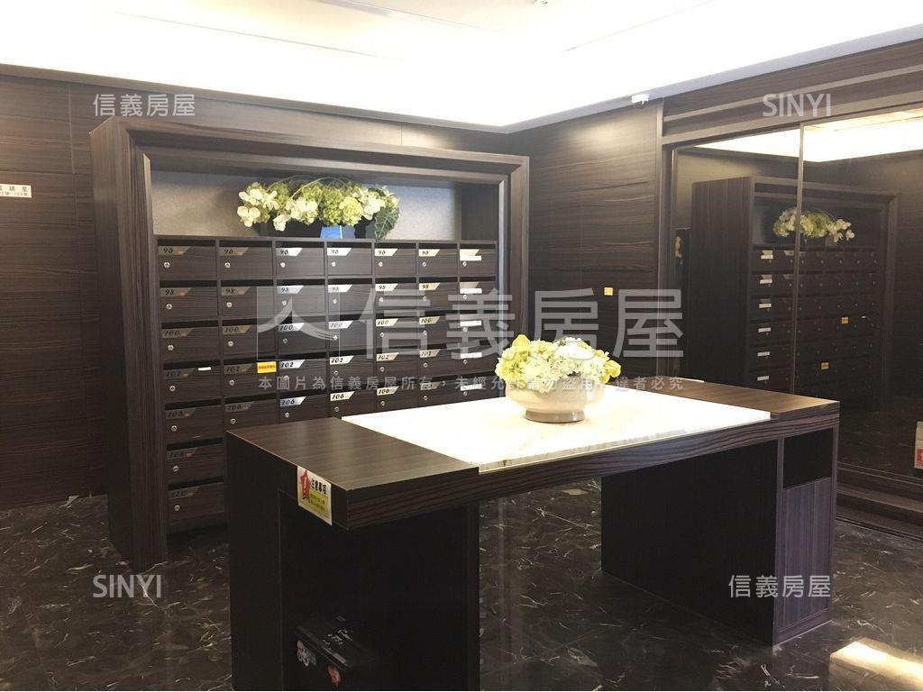 萬事達高樓景觀四房房屋室內格局與周邊環境