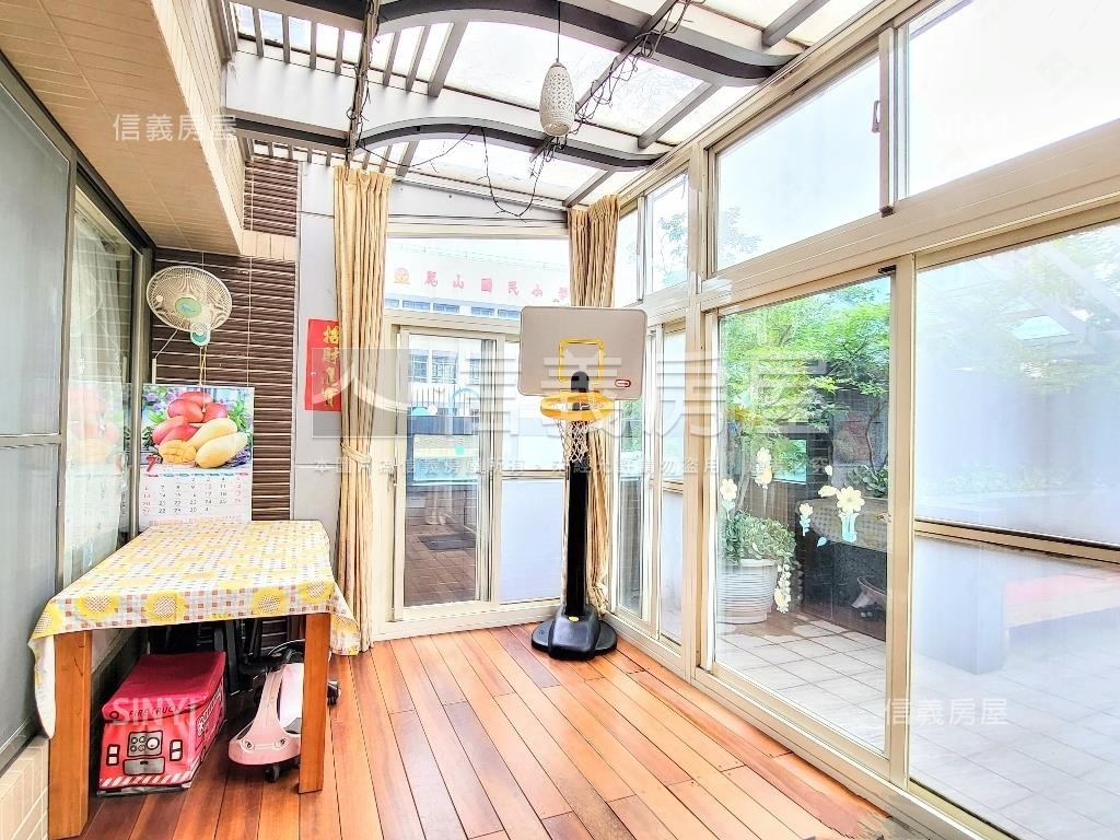 長虹哈佛館露台花園房屋室內格局與周邊環境