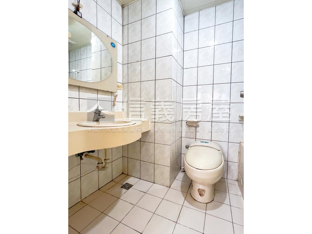 山水好美高樓方正三房房屋室內格局與周邊環境