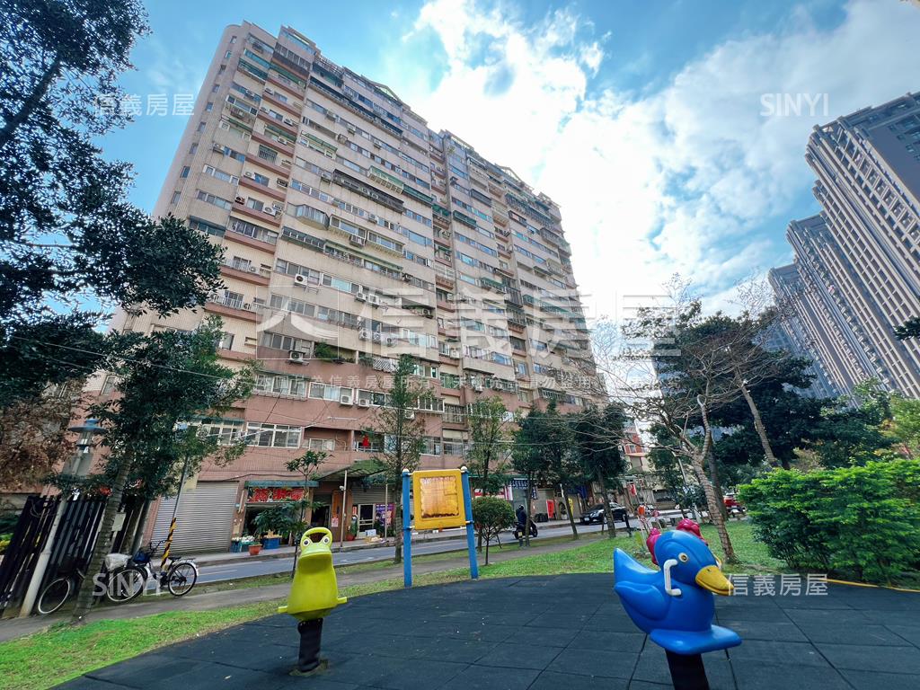 山水好美高樓方正三房房屋室內格局與周邊環境