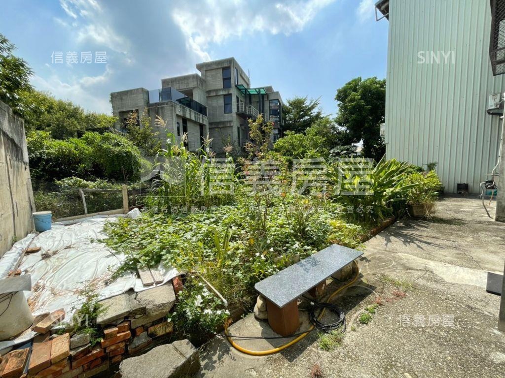 後院植栽大地坪透天房屋室內格局與周邊環境