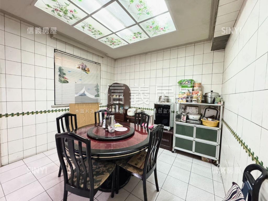 幸福站三房電梯房屋室內格局與周邊環境