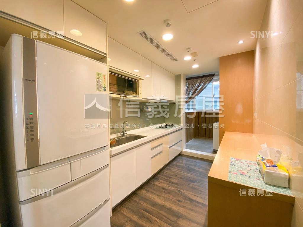 觀海名邸★觀山三房房屋室內格局與周邊環境