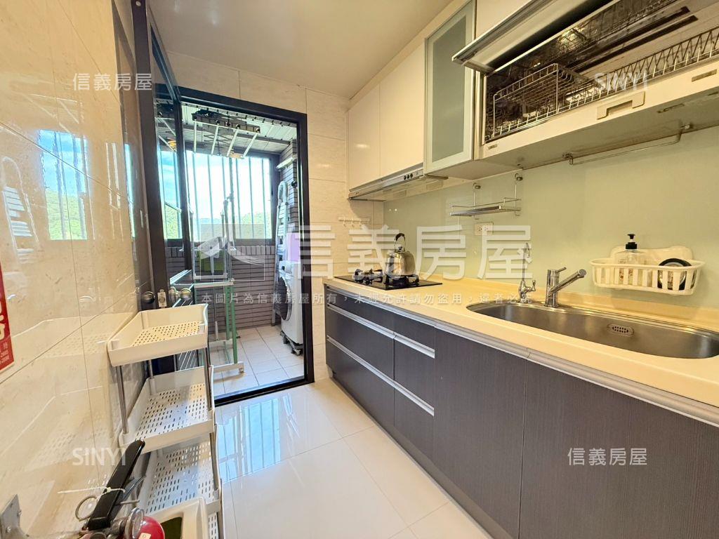 青城兩房車位帶雙衛浴房屋室內格局與周邊環境