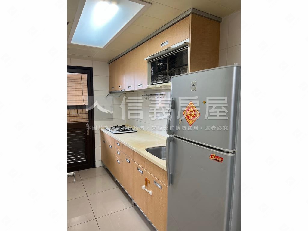 春城大砌高樓兩房房屋室內格局與周邊環境