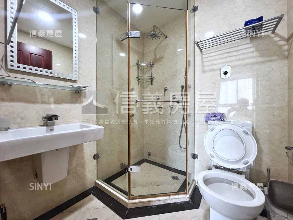 美術館高樓三房平車看這間房屋室內格局與周邊環境