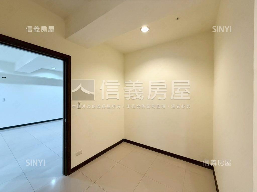 映光宅邸＊大學耶魯三房房屋室內格局與周邊環境