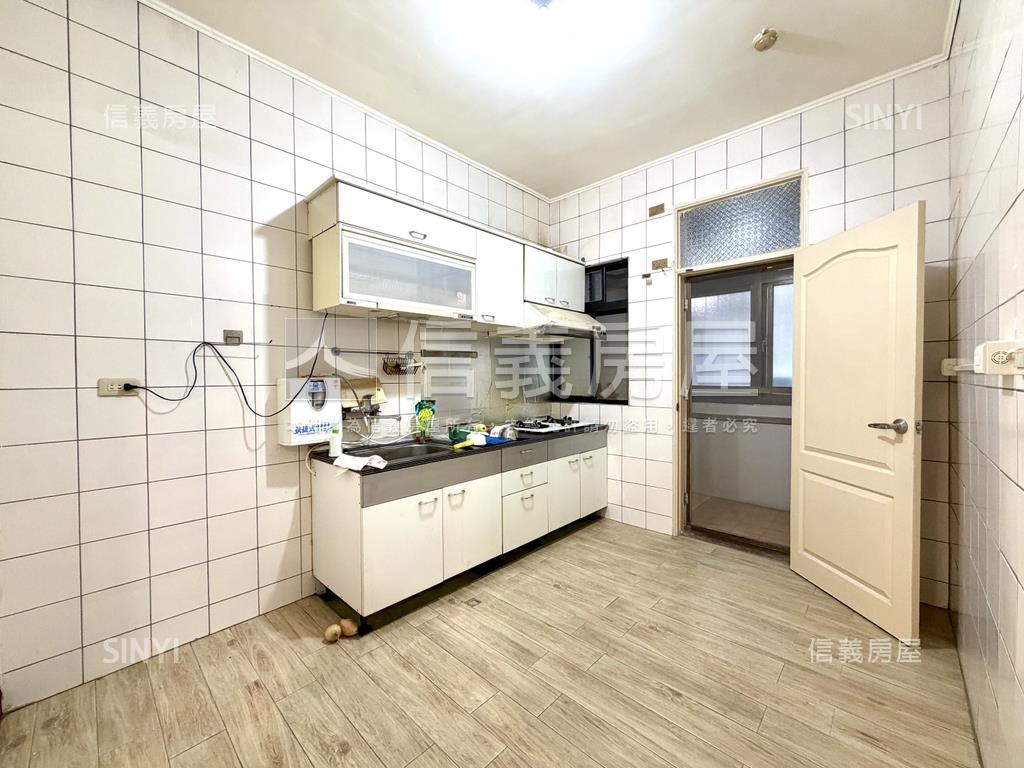 中華街美寓機能佳房屋室內格局與周邊環境