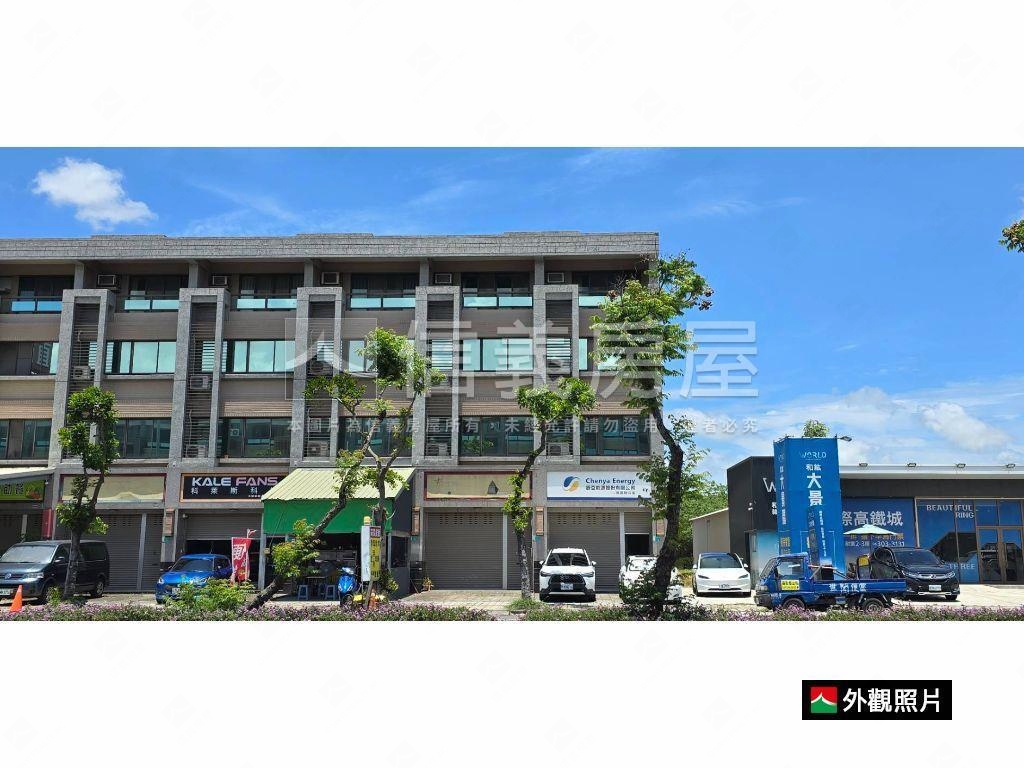 台南高鐵首富集市鑽店住房屋室內格局與周邊環境