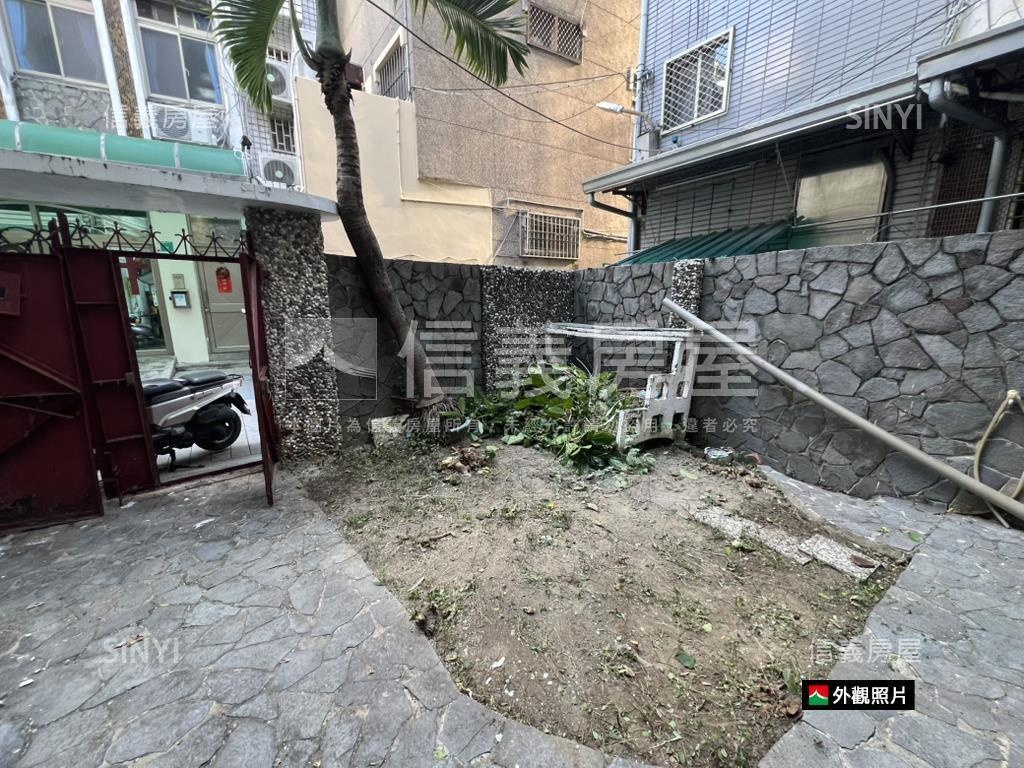 林百貨旁三層透天古厝房屋室內格局與周邊環境