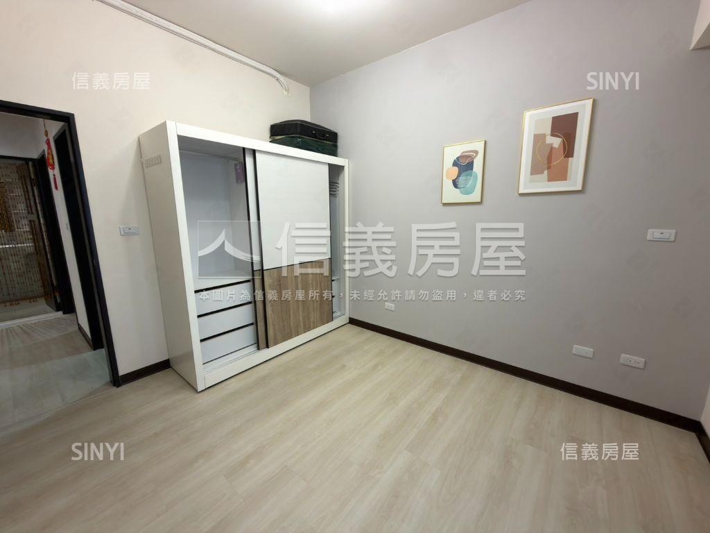 稀有閱森活景觀兩房車位房屋室內格局與周邊環境