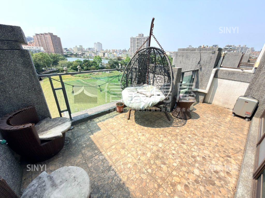 田園景觀別墅房屋室內格局與周邊環境