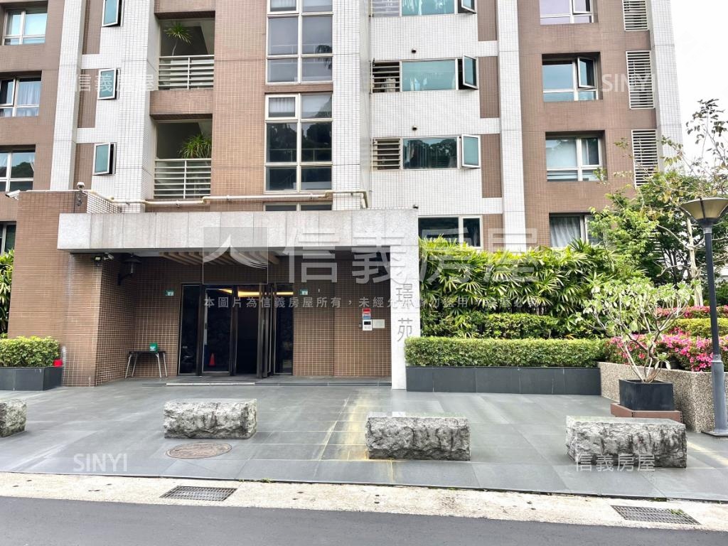 紅樹林璟苑全室美妝三房房屋室內格局與周邊環境